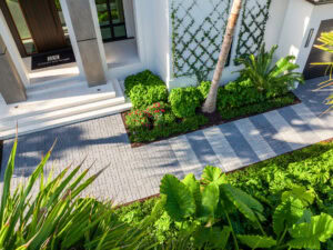 walkway by accurate pavers