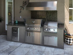 outdoor kitchen by accurate pavers