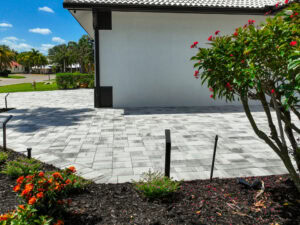 concrete pavers driveway by accurate pavers