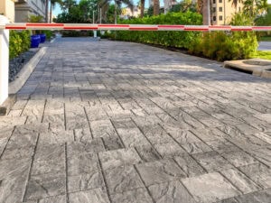 concrete pavers driveway by accurate pavers