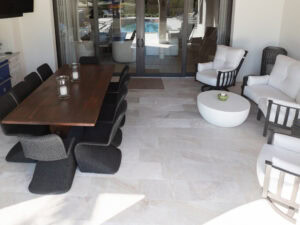 pool deck living area