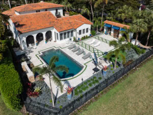 private residence with expansive pool deck by accurate pavers