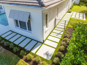 turf in walkway in miromar lakes floridda