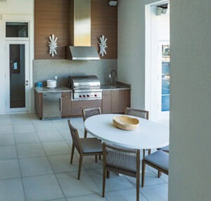 outdoor kitchen area with porcelain tiles