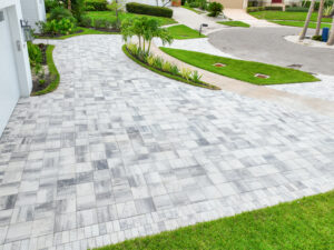 staggered running pattern paved driveway