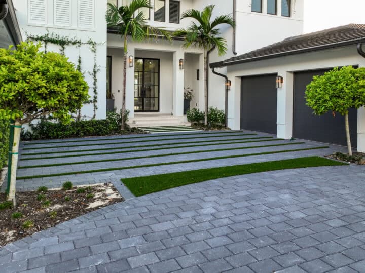 residential driveway by accurate pavers