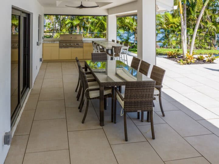 outdoor dining area