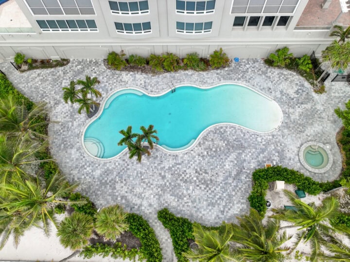 pool deck design by accurate pavers
