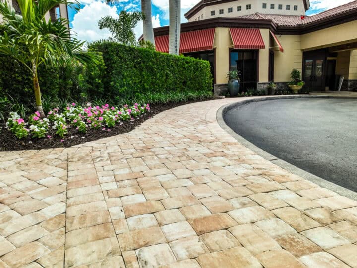 public spaces walkways