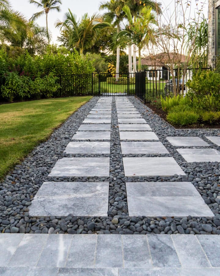 walkway design by accurate pavers